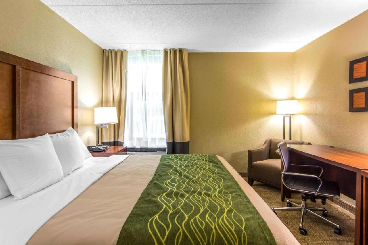 Mulberry Inn นิวพอร์ตนิวส์ ภายนอก รูปภาพ